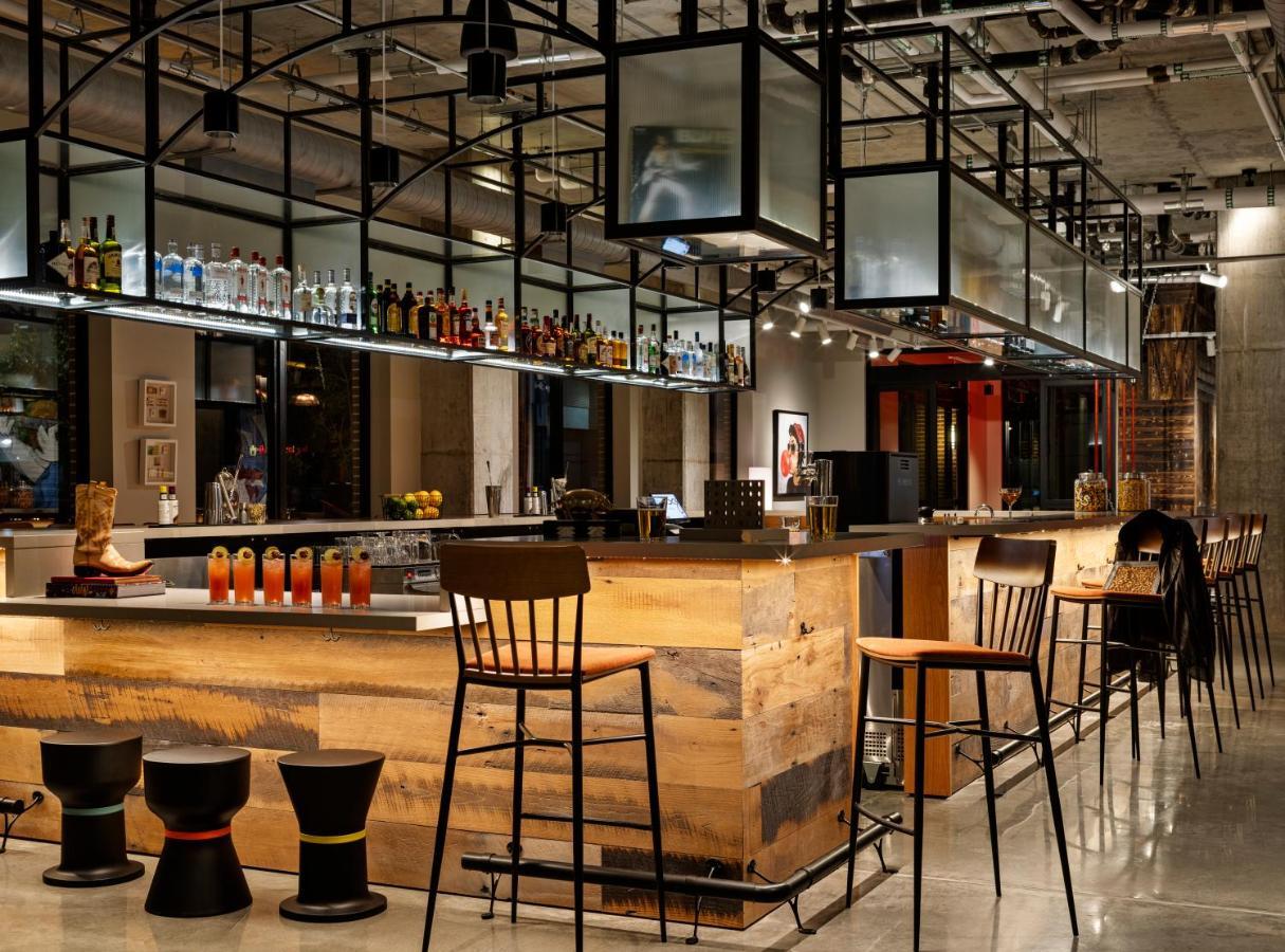 Moxy Omaha Downtown Hotel Exterior foto